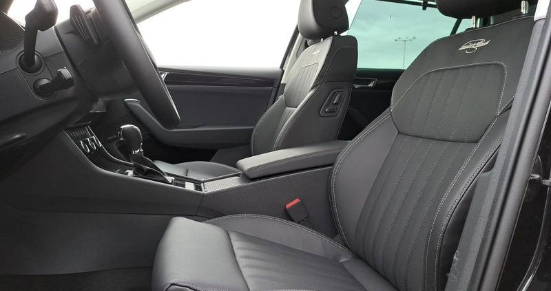 Skoda Superb cena 209900 przebieg: 1, rok produkcji 2024 z Niemodlin małe 781